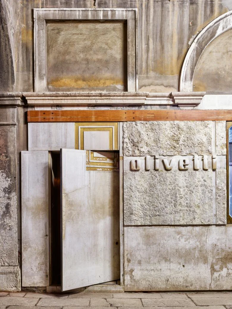 Original photo — Olivetti Showroom Venice Facade